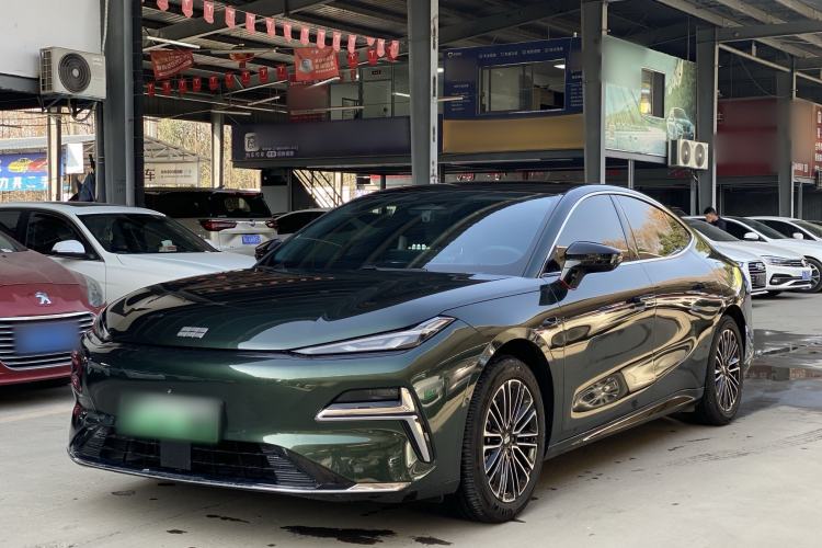 Used Geely Galaxy 8 2025 130km EM-i Prestige Edition