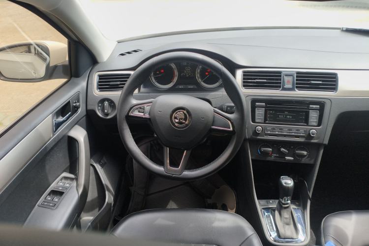 Used Skoda Rapid 2019 1.5L Automatic Comfort Edition China VI Standard