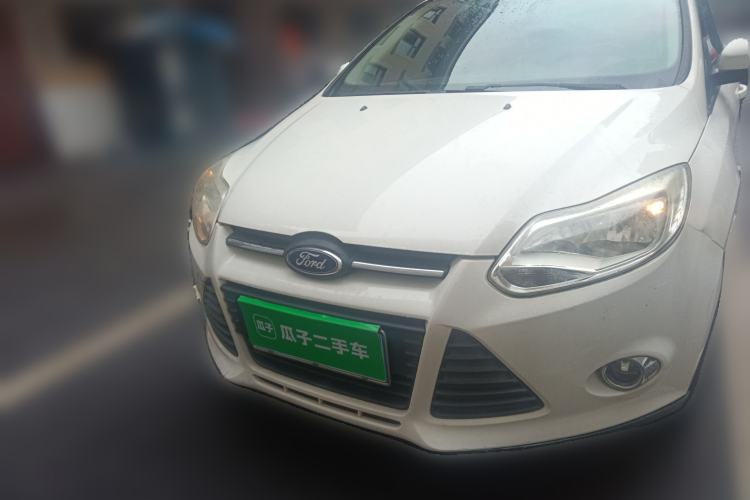 Used Ford Focus 2012 Sedan 1.6L Automatic Fashion Edition
