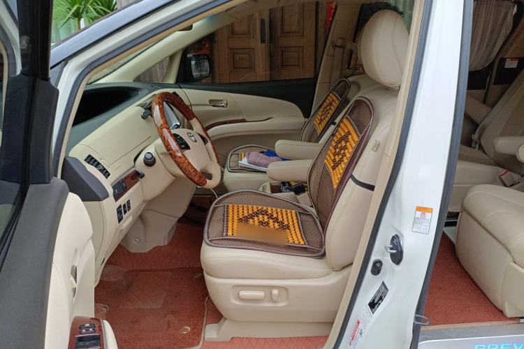 Used Toyota Previa  Left Front Seat