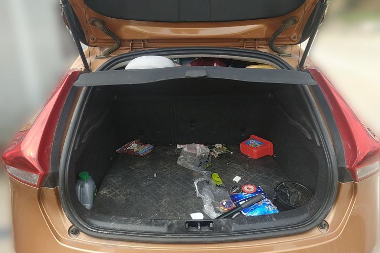 Used Volvo V40 2013 2.0T Zhiya Edition