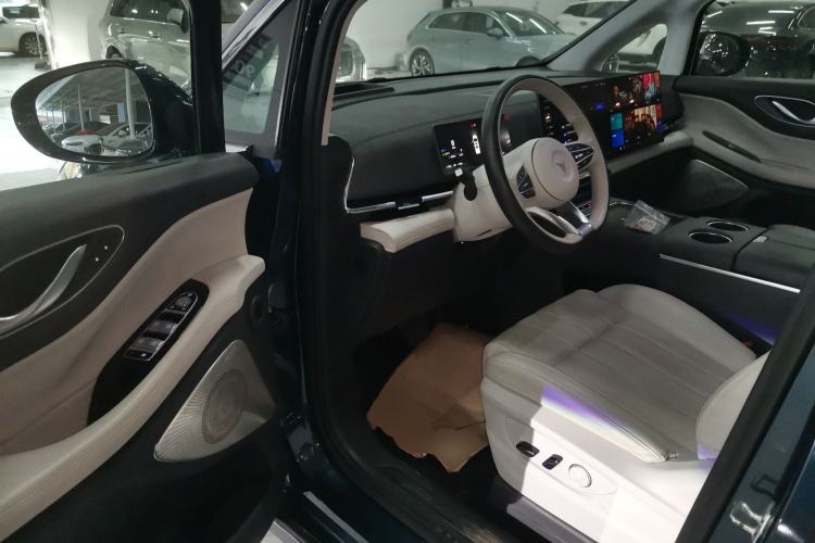 Used VOYAH Dream 2025 PHEV Four-Wheel-Drive Flagship Kunpeng Edition
