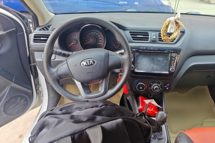 Used Kia K2 2012 Sedan 1.4L MT GLS Commemorative Edition Steering Wheel