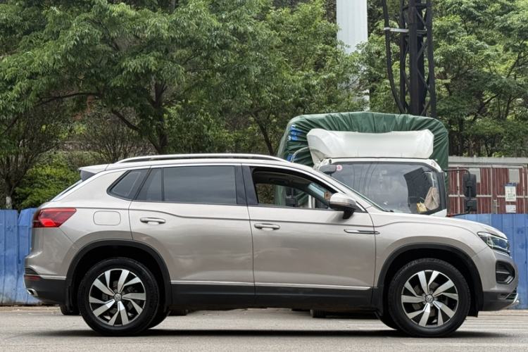 Used Volkswagen Tayron 2020 280TSI Two-Wheel Drive Luxury Connect Edition Exterior 8