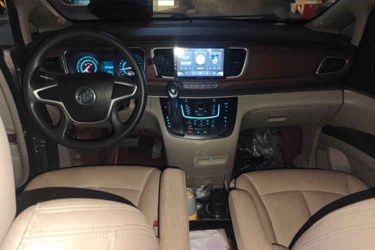 Used Buick GL8 2014 2.4L CT Luxury Business Comfort Edition Center Console