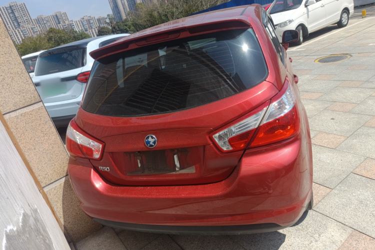 Used Venucia R50 2015 1.6L Automatic Fashion Edition