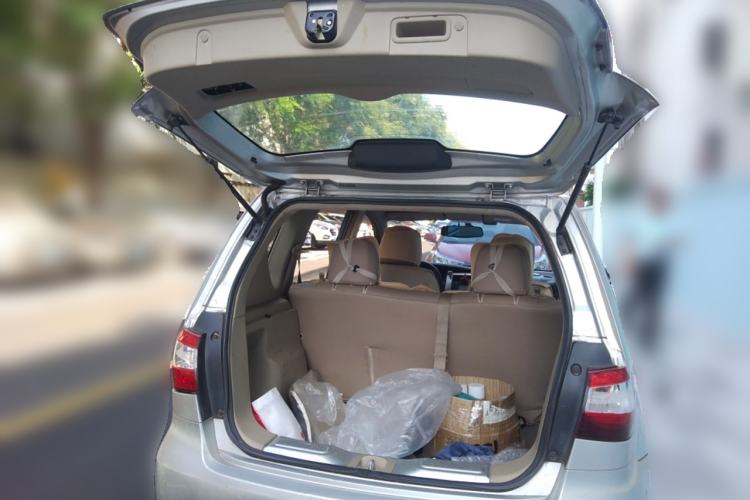 Used Nissan Livina 2013 1.6XE Manual Comfort Edition
