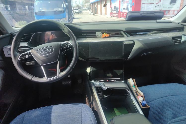 Used Audi e-tron 2019 55 quattro Fashion Edition
