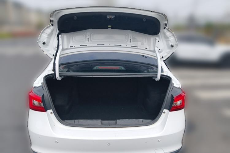 Used Chery Arrizo 5 2017 1.5L CVT Trendsetting Edition Trunk