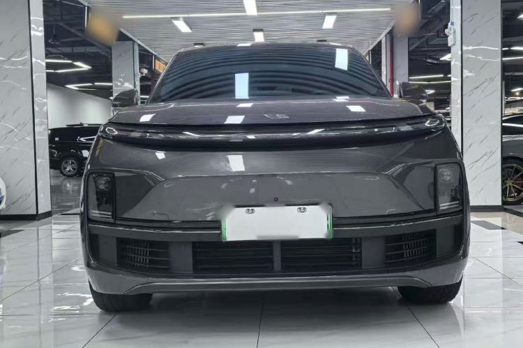 Used Li Auto L8 2023 Pro Model Exterior 2