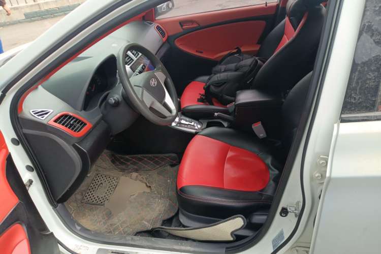 Used Hyundai Verna (older generation) 2010 Sedan 1.4L Automatic Comfort Model GS