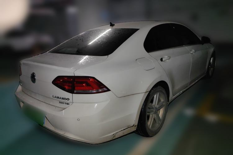 Used Volkswagen Lamando 2018 280TSI DSG Comfort Edition
