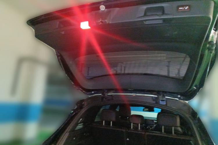 Used Mercedes-Benz GLC 2017 GLC 260 4MATIC Luxury Model Trunk