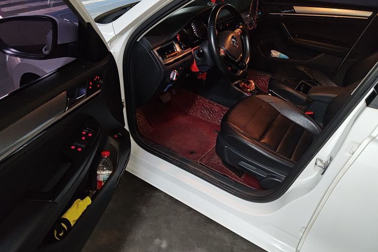 Used Volkswagen Bora 2018 1.5L Automatic Comfort Model Driver Seat