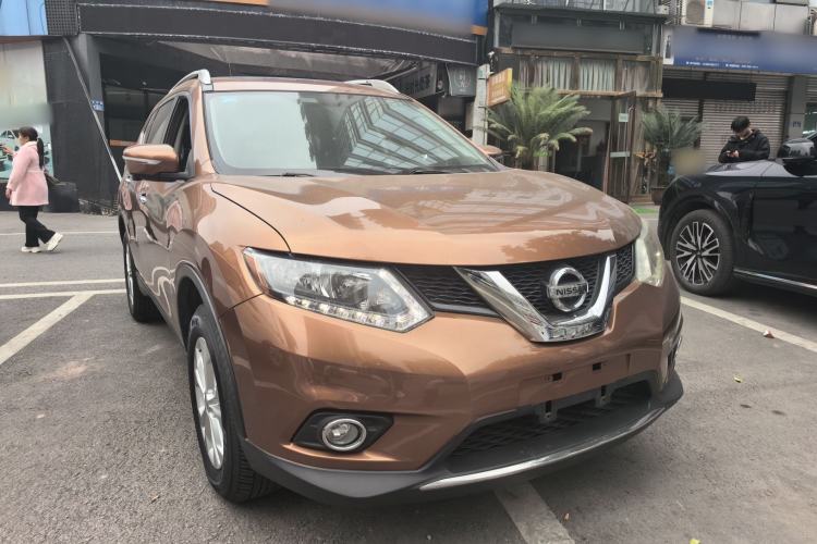 Used Nissan X-Trail 2015 2.0L CVT Comfort MAX Edition 2WD
