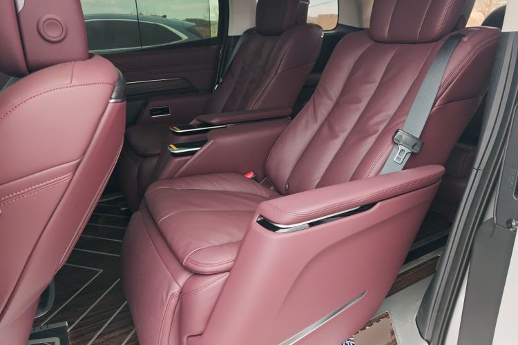 Used Buick Century 2025 2.0T Six-Seater YinShi Edition
