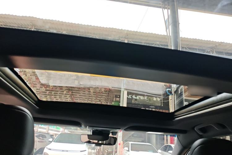 Used Toyota Avalon 2023 Dual-Motor 2.5L XLE Prestige Edition Headliner