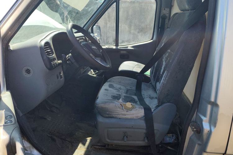 Used JMC Transit 2017 2.8T Commercial Version Long Wheelbase Mid-Roof 6/7/8-Seater JX493