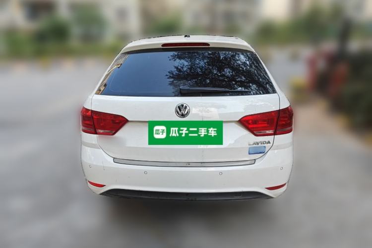 Used Volkswagen Gran Lavida 2017 1.6L Automatic Fashion Edition
