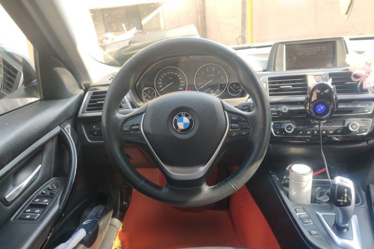 Used BMW 3 Series 2017 320Li Fashion Model Steering Wheel