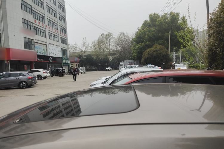 Used Nissan Sunny 2014 1.5XL Manual Deluxe Edition Roof