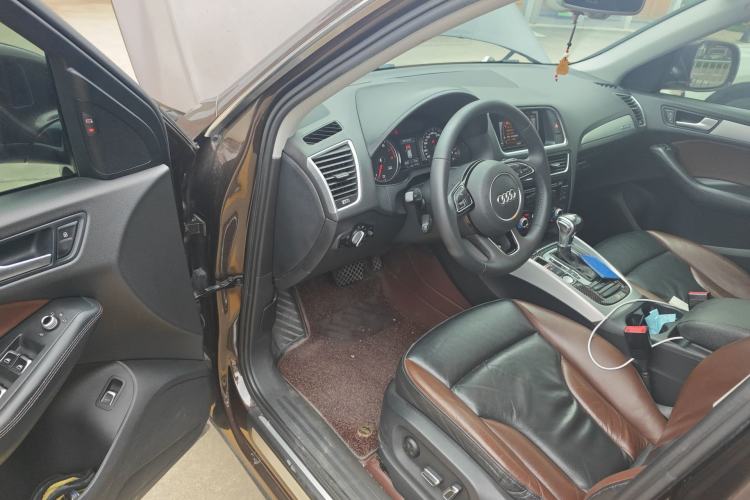 Used Audi Q5 2018 Collector's Edition 40 TFSI Technology Model