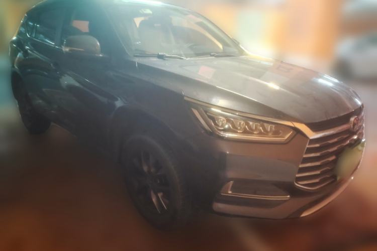 Used BYD Song 2021 Classic Edition 1.5T Automatic Elite Model Front Right 45 Deg