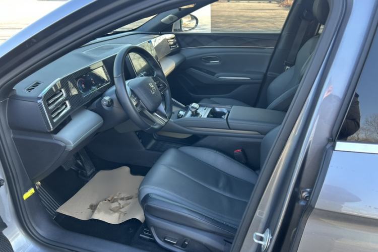 Used BYD Qin L 2024 DM-i 80KM Beyond Model