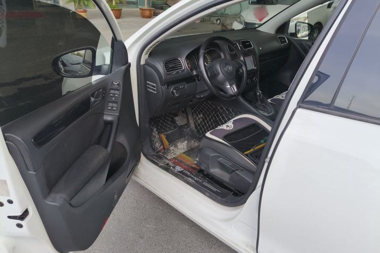 Used Volkswagen Golf 2012 1.6L Automatic Comfort Model Driver Seat