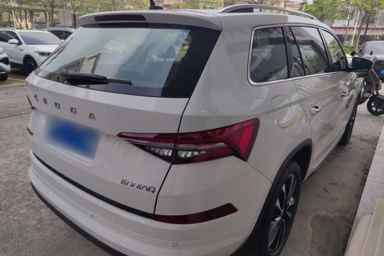 Used Skoda Kodiaq 2023 Facelifted TSI330 5-Seater Two-Wheel-Drive Luxury Edition
