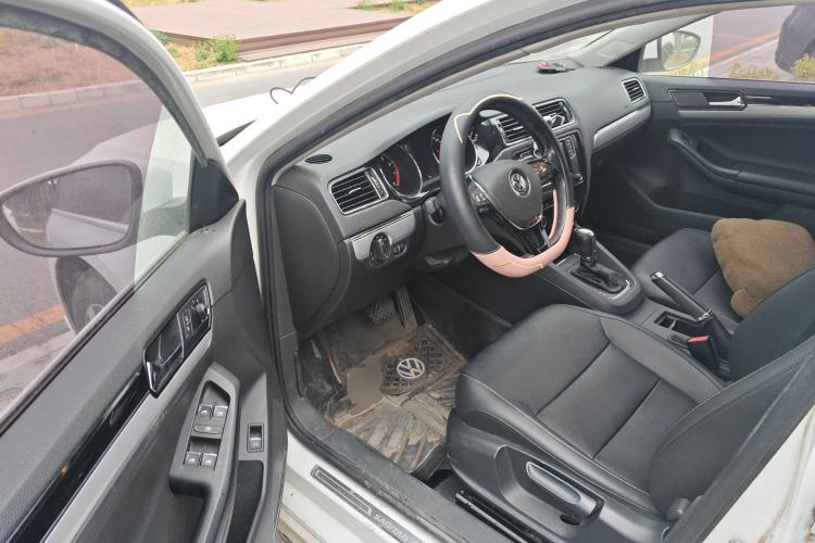 Used Volkswagen Sagitar 2018 1.6L Automatic Comfort Model Driver Seat