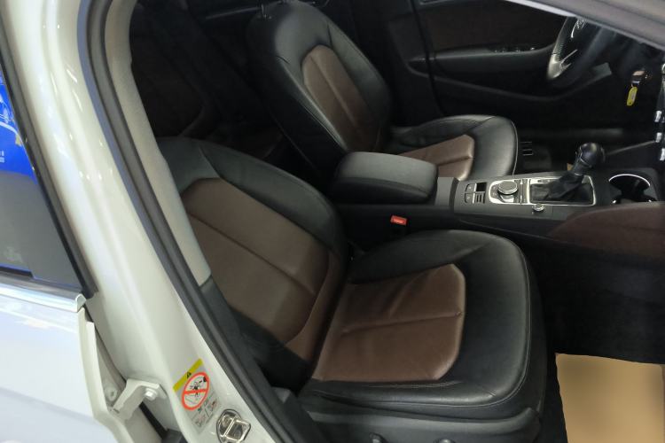 Used Audi A3 2019 Limousine 35 TFSI Style Edition China VI Emission Standard
