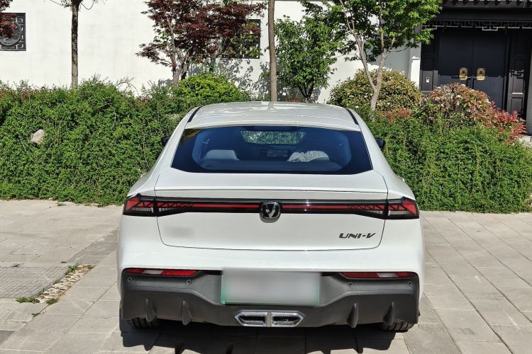 Used CHANGAN UNI-V iDD 2024 Blue Whale Smart Electric iDD 136km ZhiKu Model
