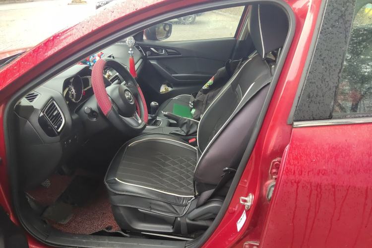 Used Mazda Mazda 3 Axela 2014 Sedan 1.5L Manual Comfort Model