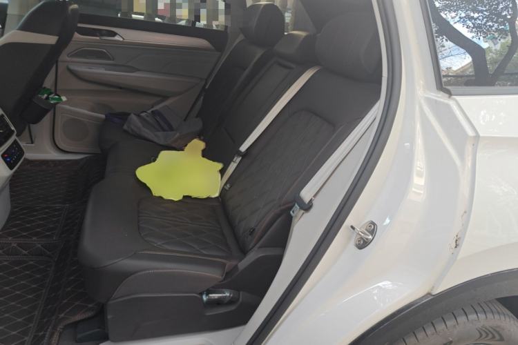 Used Volkswagen Tavendor 2023 380TSI All-Wheel Drive R-Line Journey Edition
