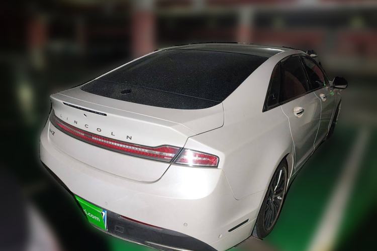 Used Lincoln MKZ 2018 2.0T Luxury Edition Rear Right 45 Deg