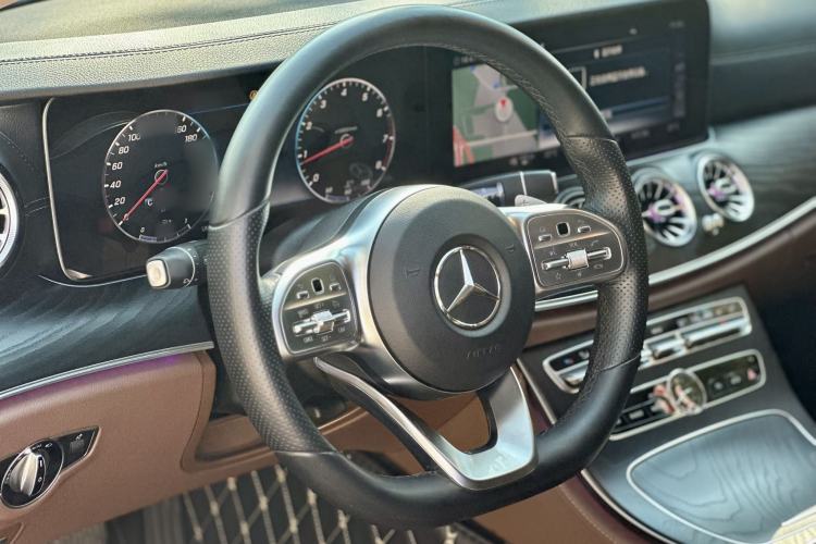 Used Mercedes-Benz E-Class 2019 E 200 L Sport Edition Interior 2