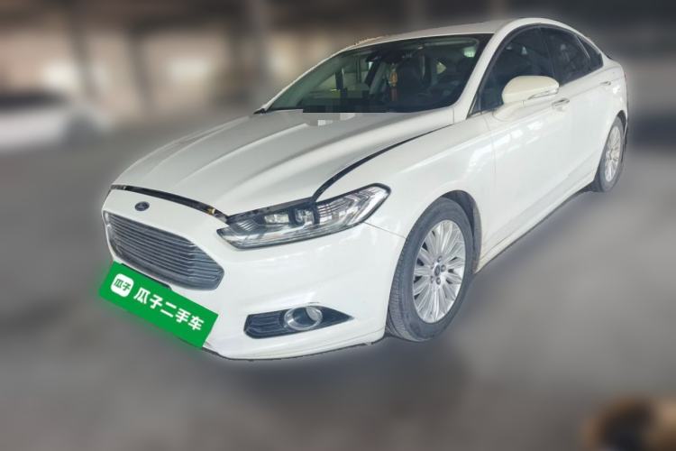 Used Ford Mondeo 2013 2.0L GTDi 200 Luxury Model Front Left 45 Deg