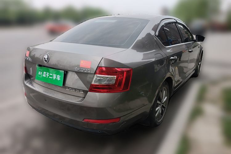 Used Skoda Octavia 2017 1.6L Manual Trend Edition Rear Right 45 Deg