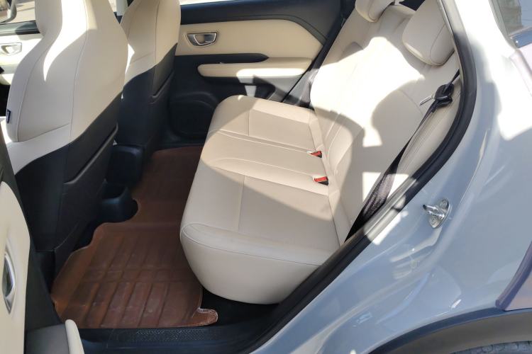 Used Wuling Bingo PLUS 2024 401 km Flagship Edition Four-Seater Version
