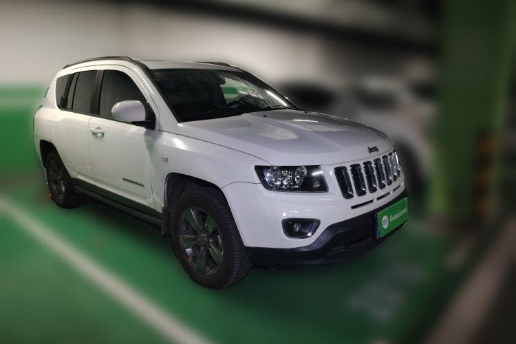 Used Jeep Compass 2014 2.4L four-wheel drive sport version