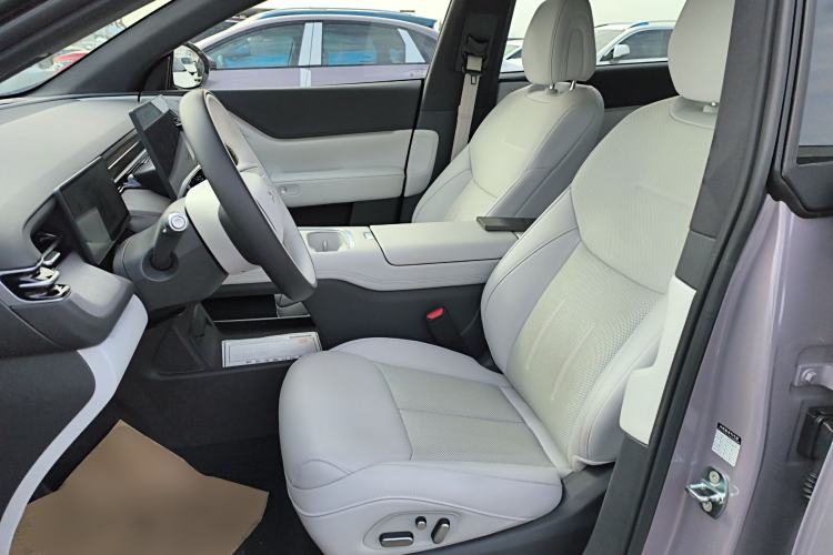 Used XPeng G6 2025 625 Long-Range Max Flagship Edition Left Front Seat