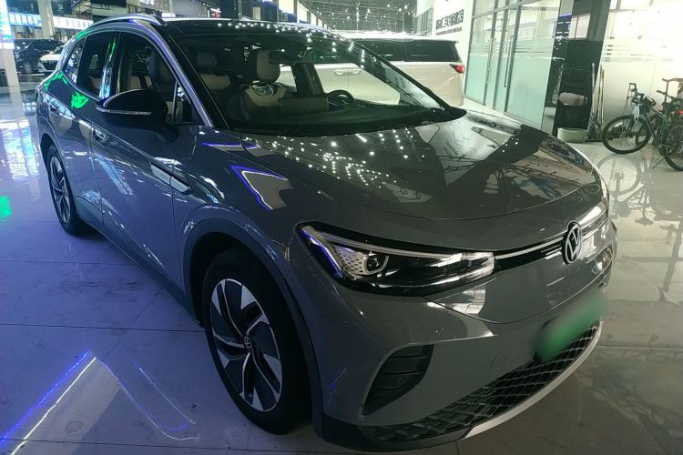 Used Volkswagen ID.4 CROZZ 2022 Pure Edition Limited Edition Front Right 45 Deg