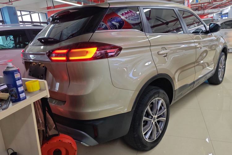 Used Geely Auto Emgrand X7 Sport 2021 Million Edition 1.8TD DCT Two-Wheel Drive Comfort Model
