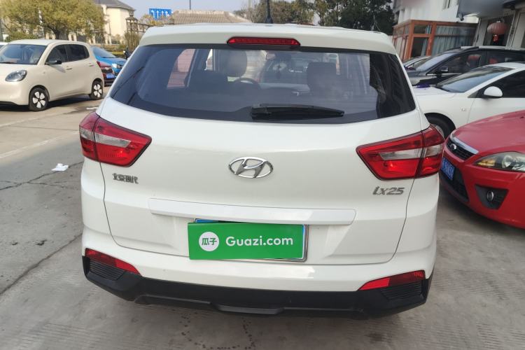 Used Hyundai ix25 2015 1.6L Manual Two-Wheel Drive Fashionable GS Model
