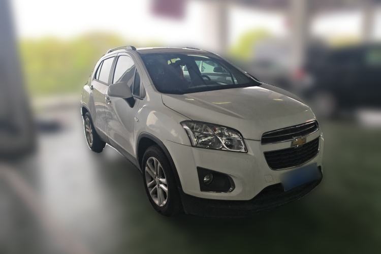 Used Chevrolet Trax 2016 1.4T Automatic Two-Wheel Drive Comfort Version with Sunroof Front Right 45 Deg
