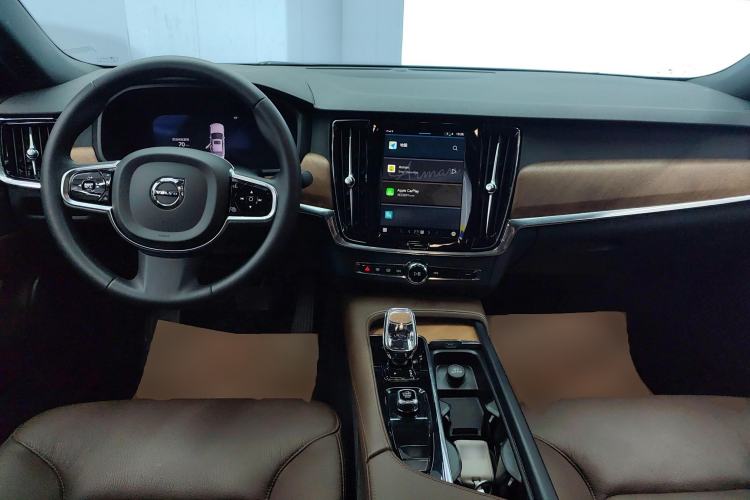 Used Volvo S90 2024 B5 Zhiyi Luxury Edition