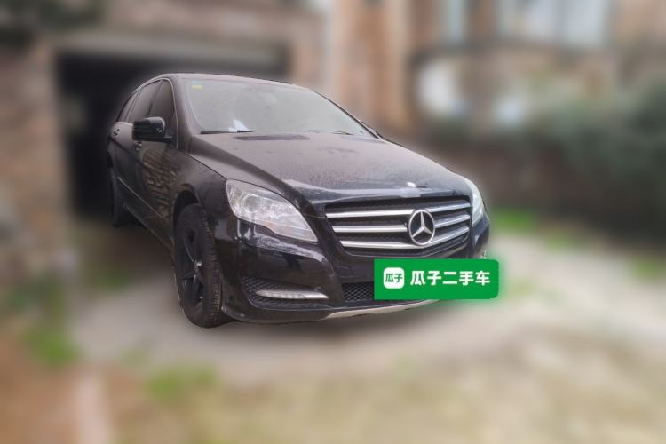 Used Mercedes-Benz R-Class 2017 R 320 4MATIC Business Edition Prestige Model
