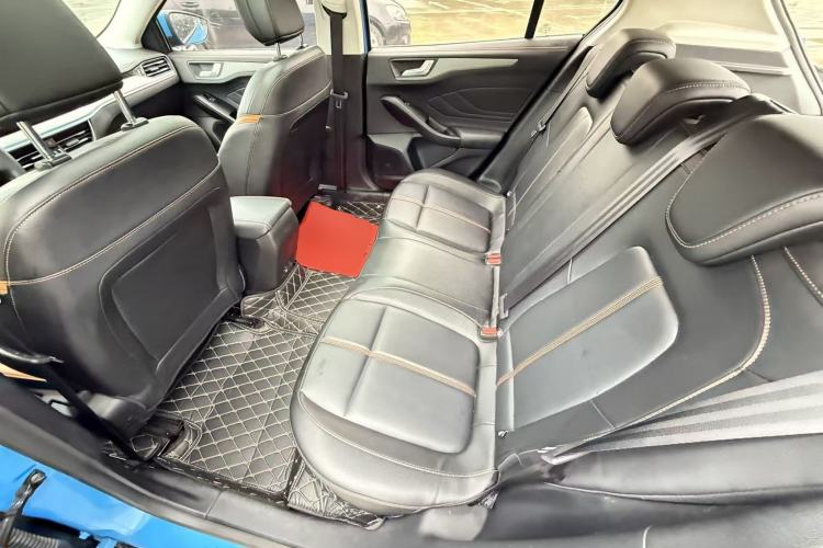 Used Ford Focus 2022 Hatchback EcoBoost 180 Automatic Performance Edition Left Rear Seat