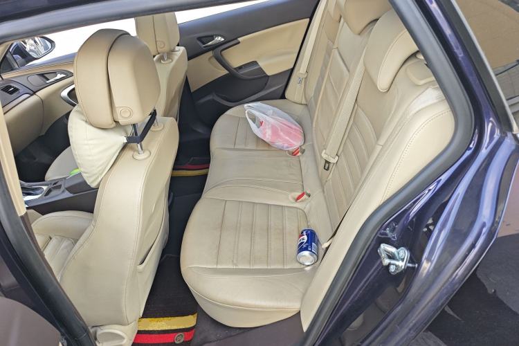 Used Opel Insignia 2013 2.0T Two-Wheel-Drive Luxury Version